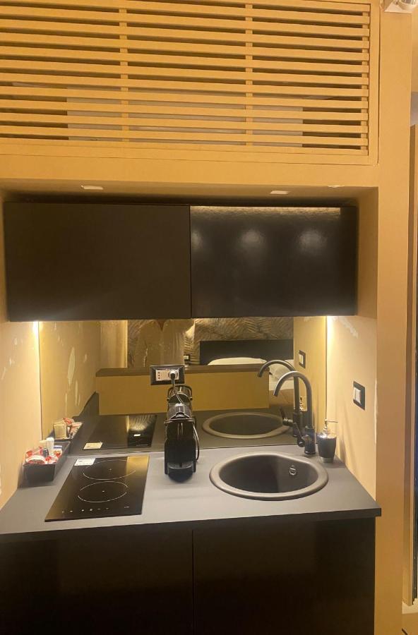 Montesantogroup Suite House Nel Centro Di Napoli Bagian luar foto