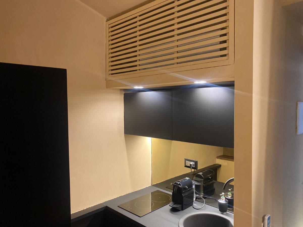 Montesantogroup Suite House Nel Centro Di Napoli Bagian luar foto